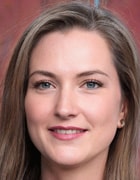 410-Ueber-uns-3-Headshot-Saskia-Office-Manager-180x140px 410 Über uns - 3 Headshot